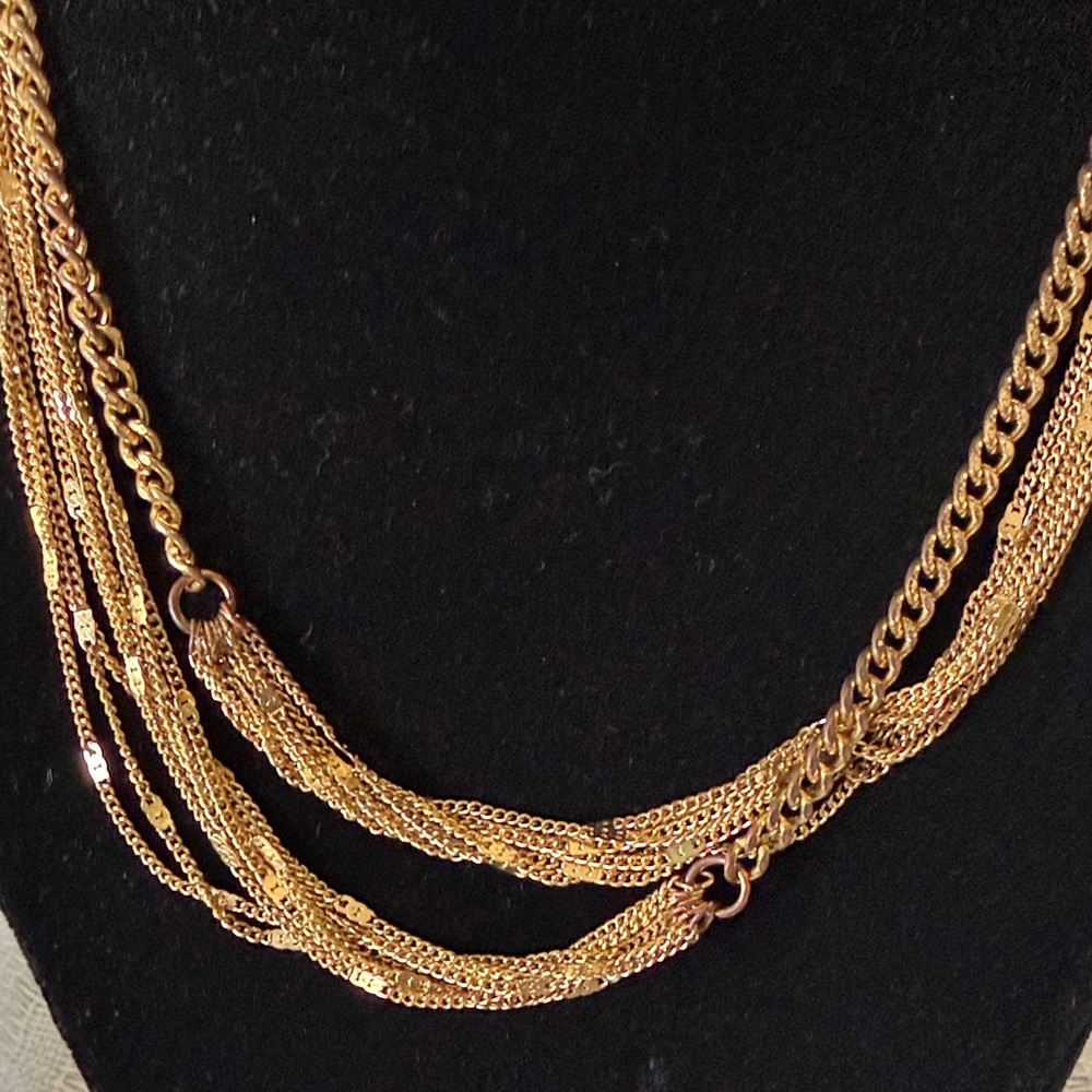 Liz Claiborne Elegant Gold Chain Necklace-17 inch